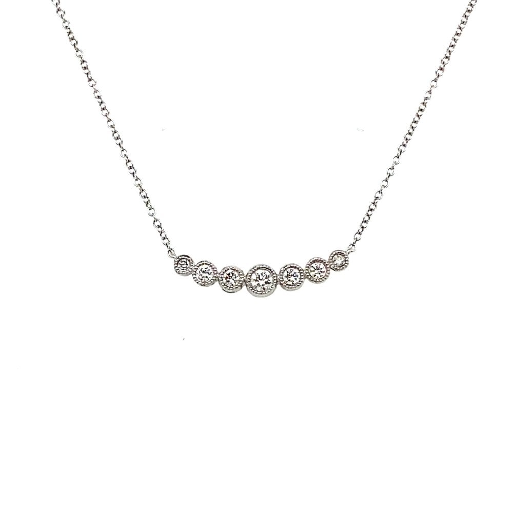 18ct White Gold Diamond 0.27ct Graduated Necklace