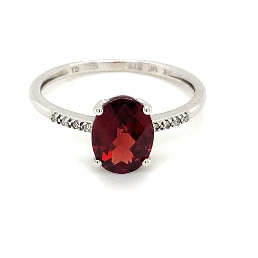 9ct White Gold Oval Garnet and Diamond Ring