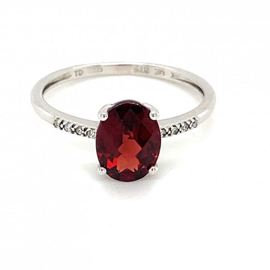 9ct White Gold Oval Garnet and Diamond Ring